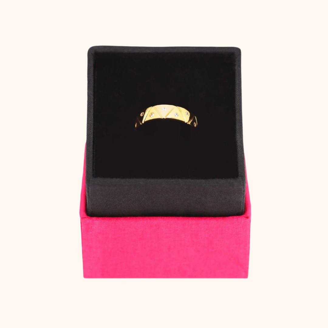 Light Serenity Ring - Gold